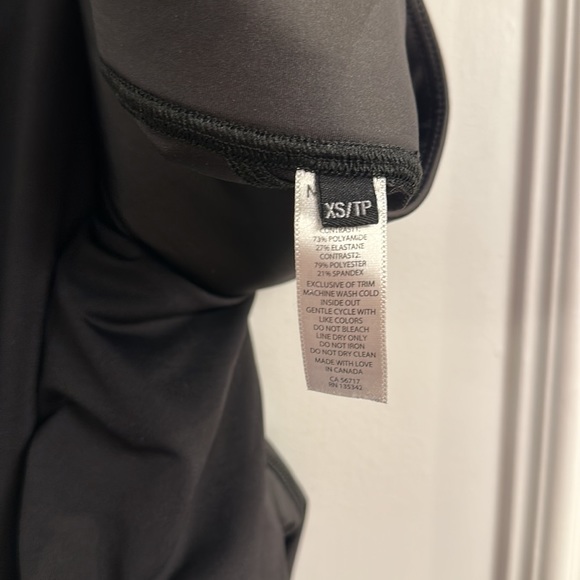 🐈⬛MICHI Black Mesh “INSTINCT” Workout Leggings - size XS- *worn once*🐈⬛ - Picture 4 of 6